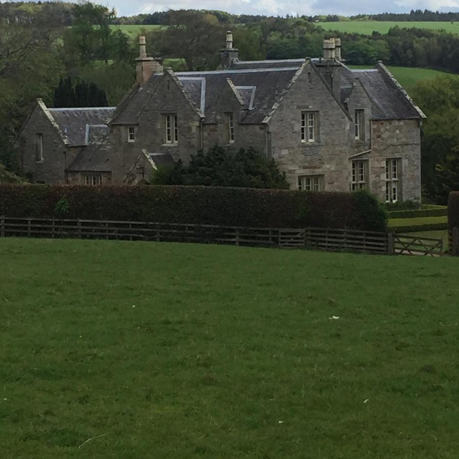 Hundalee House Hotel Jedburgh Exterior photo